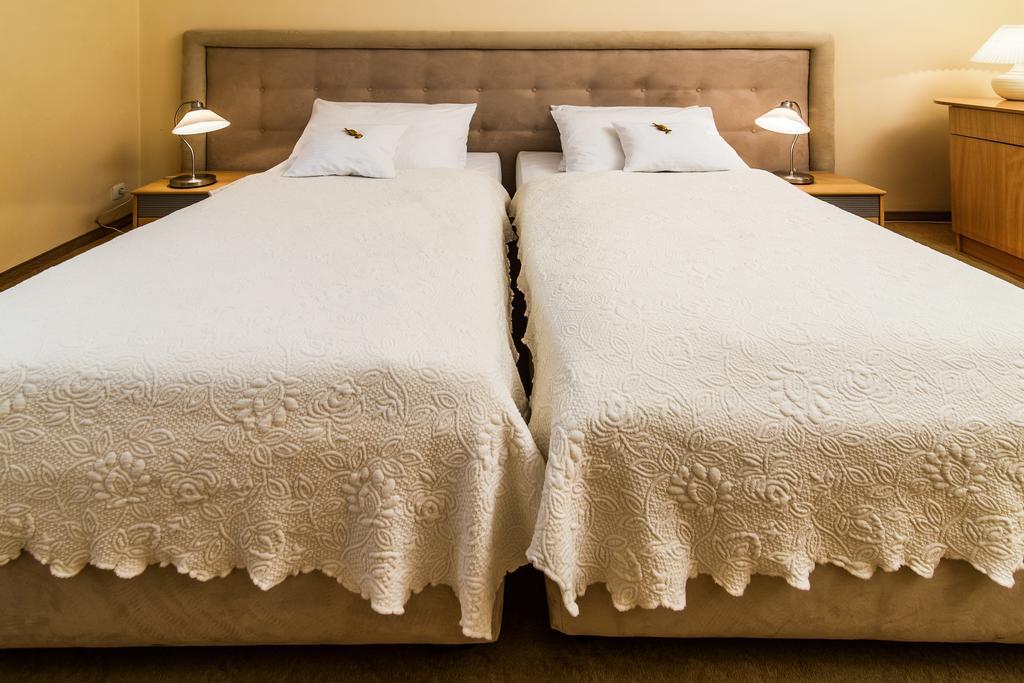 Hotel Komeda Ostrów Wielkopolski Pokoj fotografie