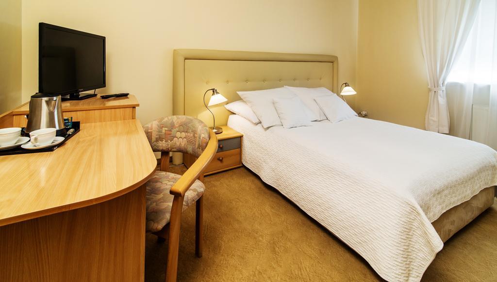 Hotel Komeda Ostrów Wielkopolski Pokoj fotografie