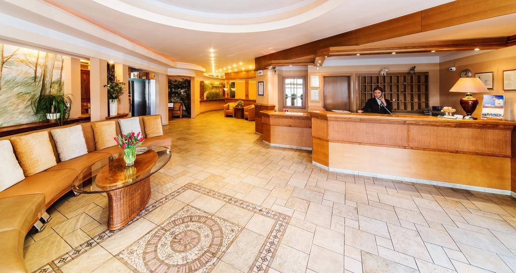 Hotel Komeda Ostrów Wielkopolski Exteriér fotografie