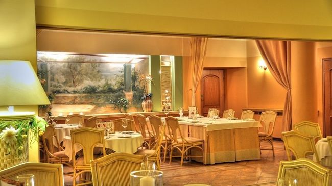 Hotel Komeda Ostrów Wielkopolski Restaurace fotografie
